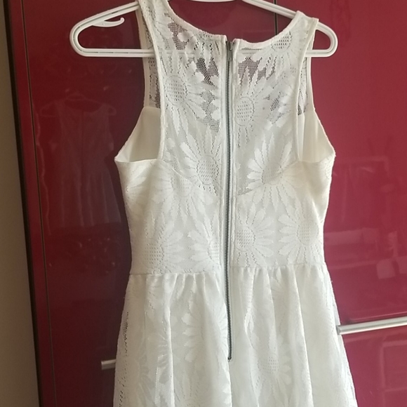 Skater dress,  white lace - Picture 5 of 6